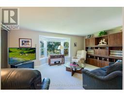 387 AUGUSTA CRESCENT - 24