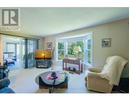 387 AUGUSTA CRESCENT - 27
