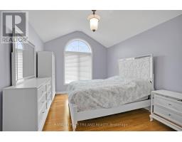 205 EAST RIVERTRACE WALK - 26