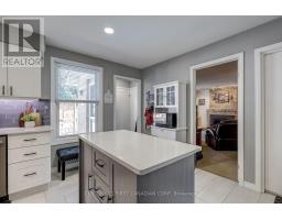 63 SPENCER CRESCENT - 19