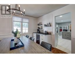 63 SPENCER CRESCENT - 24