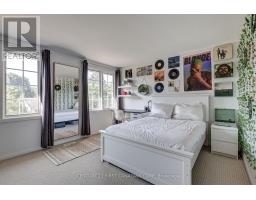 63 SPENCER CRESCENT - 34