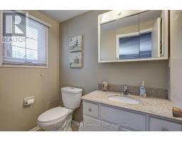 63 SPENCER CRESCENT - 39