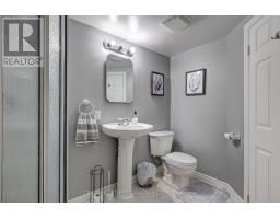 63 SPENCER CRESCENT - 46