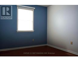 33 PHAIR CRESCENT - 16