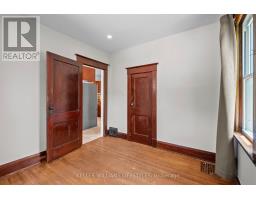 490 CHESTER STREET - 17