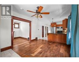 490 CHESTER STREET - 7