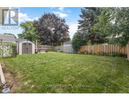 35 SURREY CRESCENT - 28