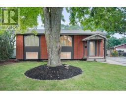 15 KENWOOD CRESCENT - 2