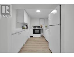 15 KENWOOD CRESCENT - 36