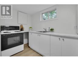 15 KENWOOD CRESCENT - 38