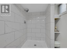 15 KENWOOD CRESCENT - 41