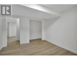 15 KENWOOD CRESCENT - 45