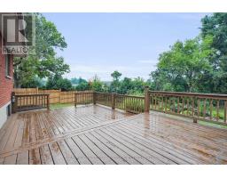 15 KENWOOD CRESCENT - 7