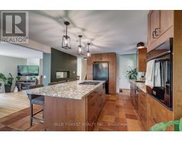 800 SPRINGBANK DRIVE - 28