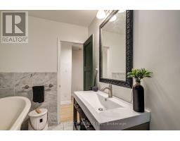800 SPRINGBANK DRIVE - 33