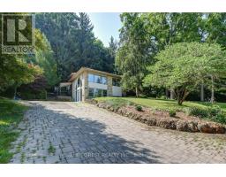 800 SPRINGBANK DRIVE - 44