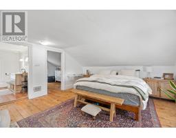 524 WILLIAM STREET - 23