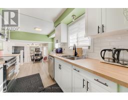 255 BRUNSWICK CRESCENT - 11