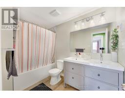 255 BRUNSWICK CRESCENT - 25