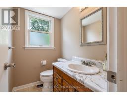 948 FARNHAM ROAD N - 13