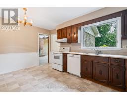 948 FARNHAM ROAD N - 16