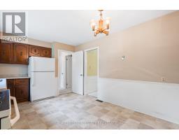 948 FARNHAM ROAD N - 19