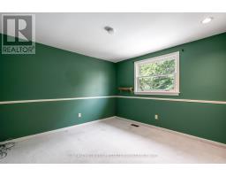 948 FARNHAM ROAD N - 29