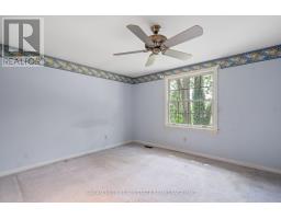 948 FARNHAM ROAD N - 33