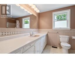 948 FARNHAM ROAD N - 35