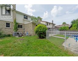 948 FARNHAM ROAD N - 41