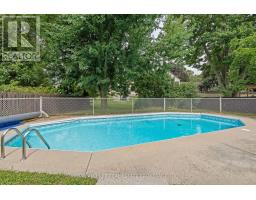 948 FARNHAM ROAD N - 45