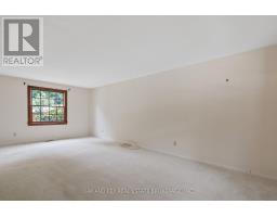 948 FARNHAM ROAD N - 7