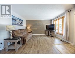 107 SUSAN AVENUE - 7