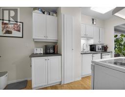 703 - 380 KING STREET - 15