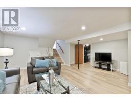 103 FRIARS WAY - 31
