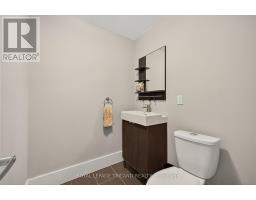 8 WINGREEN LANE - 33