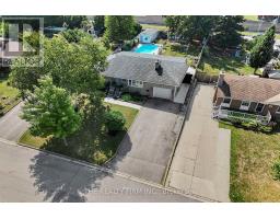 952 EAGLE CRESCENT - 2