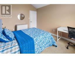 10 - 515 SKYLINE AVENUE - 37