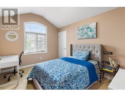 10 - 515 SKYLINE AVENUE - 38