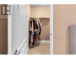 10 - 515 SKYLINE AVENUE - 39