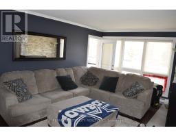 207 - 5 JACKSWAY CRESCENT - 19
