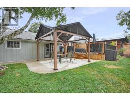 87 IROQUOIS AVENUE - 32
