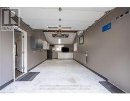 87 IROQUOIS AVENUE - 43