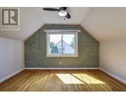 205 RHINE AVENUE - 31