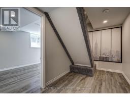 205 RHINE AVENUE - 35
