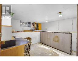 571 ELIZABETH STREET - 11