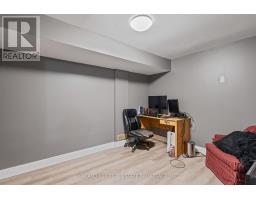 26-230 CLARKE ROAD - 27