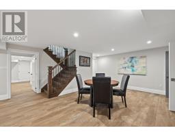 1445 SUNNINGDALE ROAD W - 31