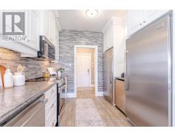 18 - 2081 WALLINGFORD AVENUE - 14